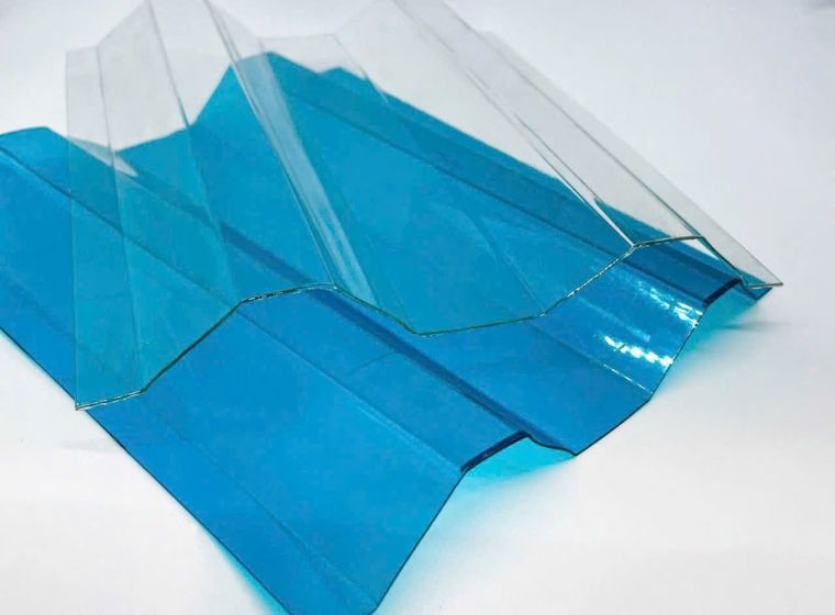 Tôn lấy sáng polycarbonate